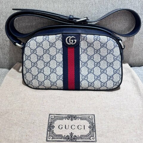 GUCCI  Ophidia GG 深藍印花相機包