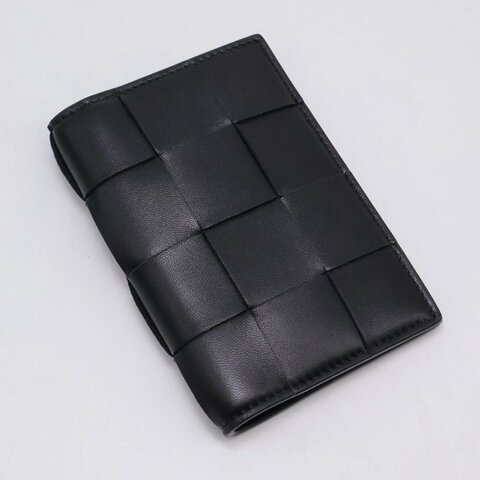 BOTTEGA VENETA Cassette經典編織護照夾 - 黑