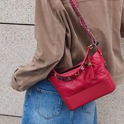 Chanel 紅金流浪包中號 字母手柄 25*19*8.5 95新 配件塵袋