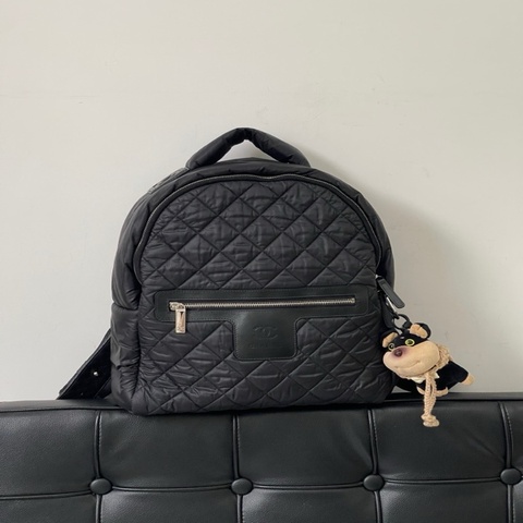 Chanel香奈兒雙肩包羽絨包 黑銀背包