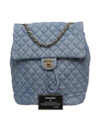 Chanel Urban Spirit 丹寧牛仔後背包全新Chanel單寧牛仔背包22開購於台灣專櫃