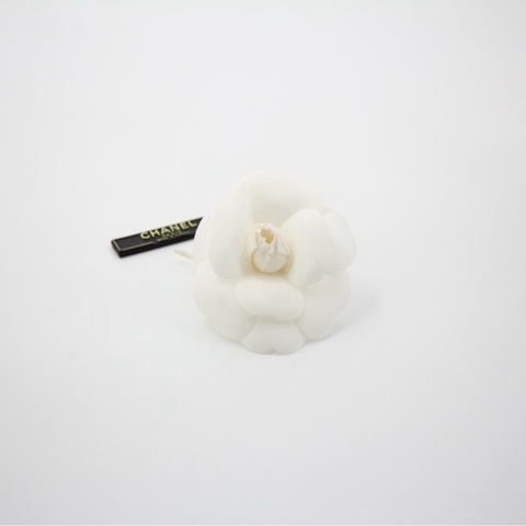 Chanel Vintage 81-85 絲綢白色細山茶花胸針