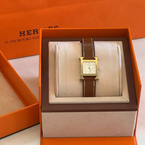 Hermès 小型 Heure H 腕錶