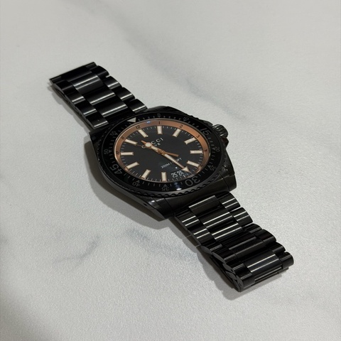 Gucci Dive 45mm 黑色不鏽鋼潛水腕錶