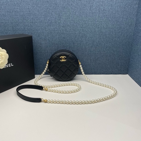 香奈兒CHANEL黑金珍珠鏈條mini圓餅包
