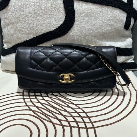Chanel Diana flap bag 黑金扣