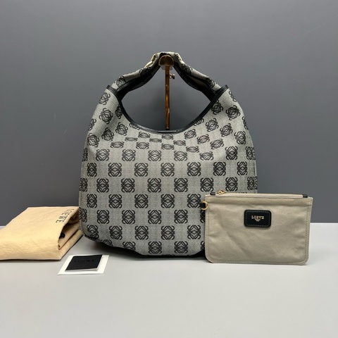 Loewe羅意威 老花子母hobo手提單肩包 尺寸37*33*10cm。