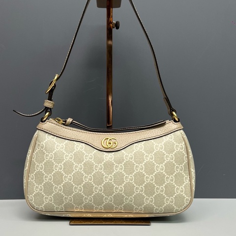 Gucci古驰 燕麦色老花Ophidia系列单肩腋下包 尺寸25*13*5.5cm。