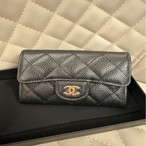 Chanel 黑金牛皮翻蓋卡夾 經典雙C 全新全配