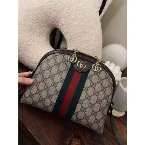 GUCCI貝殼包 半月包 經典老花logo 金釦 肩背包 背帶可調整 gucci貝殼包 店長賠售現貨 正品真品