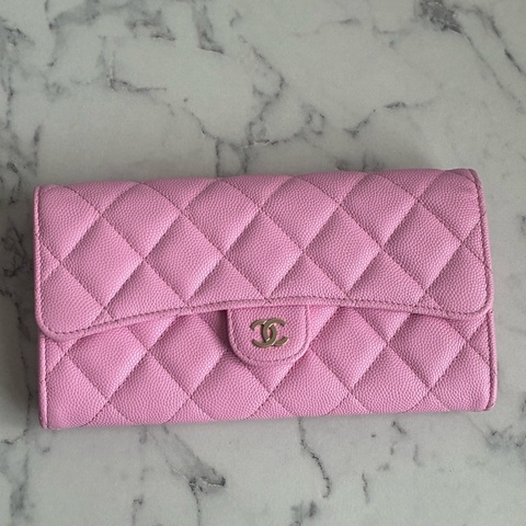 Chanel 粉荔枝釦式長夾🎀