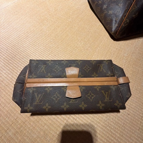 LV 復古化妝包