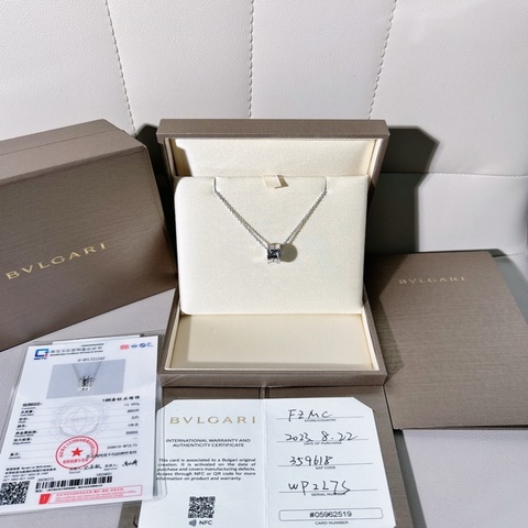 Bvlgari寶格麗 B.zero1 Classic 18K白金半鑽彈簧項鍊