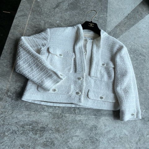 Chanel 21C白色飘带领四口袋外套fr40~~