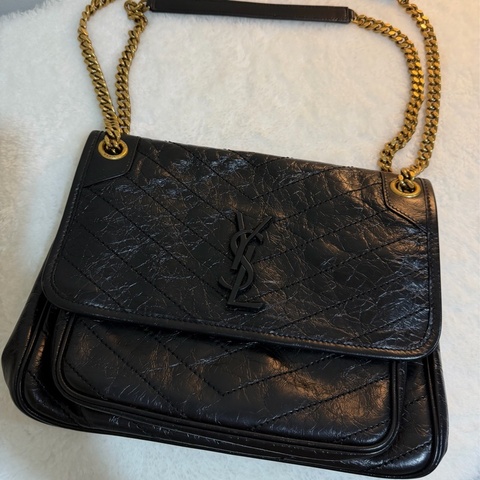 Saint Laurent YSL Niki Medium 中款 黑色復古皺褶油蠟牛皮金釦鏈條包|鏈帶包 爆款肩背包 斜背包|流浪包經典款