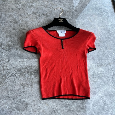 中古Chanel 95a番茄红针织短袖fr40~~