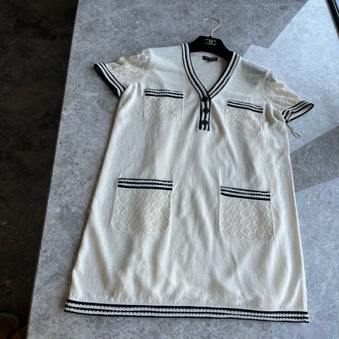 Chanel 米色针织短袖连衣裙fr36（带内衬）~~