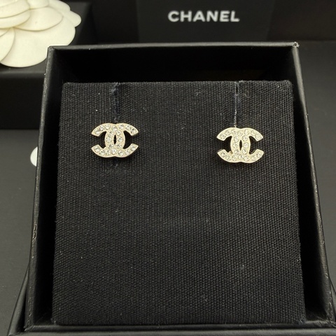 Chanel 香奈兒迷你雙c耳釘10v