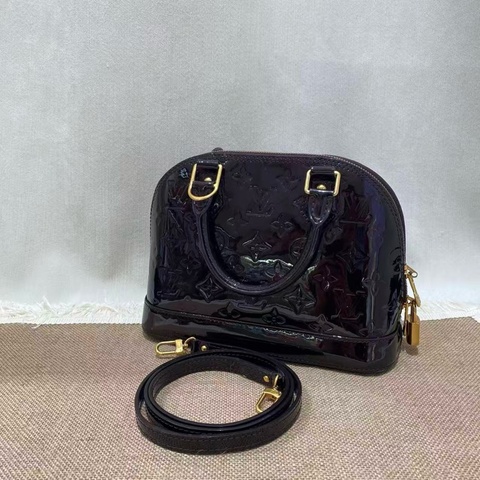 lv路易威登/Louis Vuitton  貝殼bb