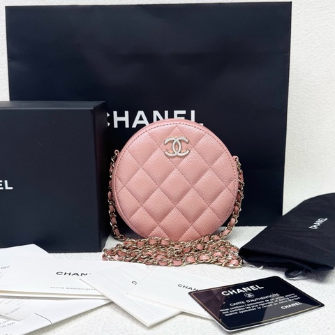 🌷價格超甜！Chanel 香奈兒 菱格圓餅包 人魚姬粉