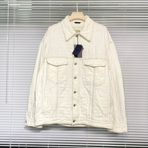 Fendi 芬迪 牛仔夾克 外套 浮雕滿印logo 白色