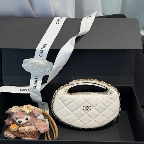 Chanel 香奈兒23C 白色金扣羊皮呼啦圈 芯片款15cm