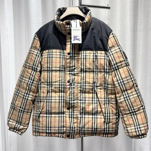 Burberry 博柏利 羽絨服 雙面穿 經典格紋 膠牌logo 大口袋 拉鍊 白鵝絨