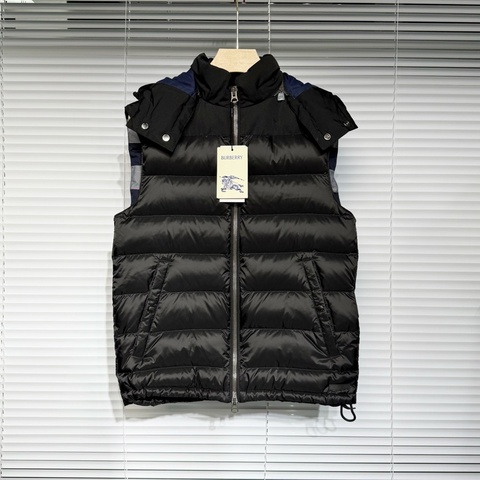 Burberry 博柏利 羽絨馬甲 格紋內襯 可拆卸帽子 灰鴨絨 黑色
