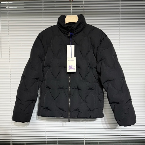 Burberry 博柏利 羽絨服 25新款 戰馬刺繡滿印 隱藏式帽子 鵝絨 黑色