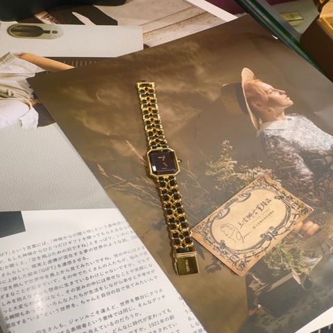 Chanel 首映錶 L
