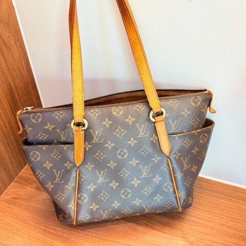 97♥️LV Totally 奶瓶包/肩背包