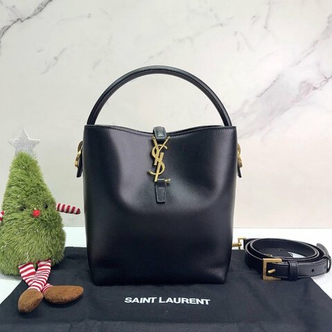 YSL Le 37黑色亮面小牛皮水桶包