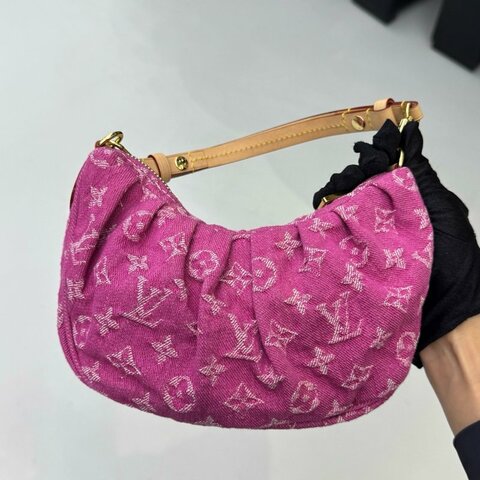 LV 路易威登 Louis Vuitton Pochette Valley粉色丹寧豌豆包腋下包單肩包 芯片款