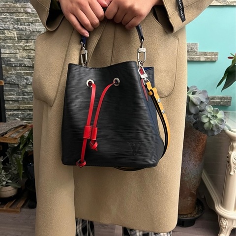 Louis Vuitton NeoNoé BB Epi 水桶手提斜背包