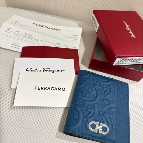 Ferragamo 專櫃正品 浮雕設計 質感爆棚名片夾 卡片夾 卡包 男女適用