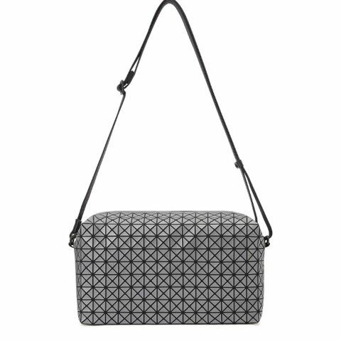 BAO BAO ISSEY MIYAKE 三宅一生 SADDLE BAG REFLECTOR 本季新色-炭灰色