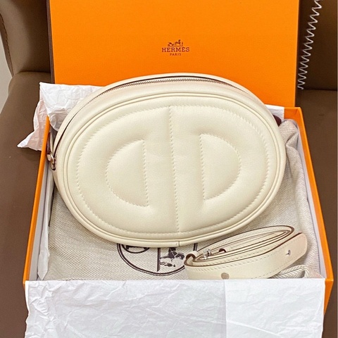 Hermes 愛馬仕 in the loop豬鼻子腰包 白色銀扣