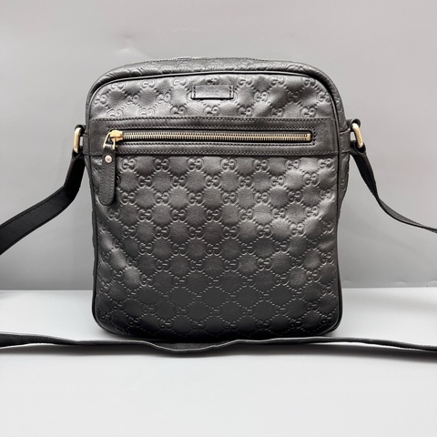 【震撼撿漏😍全網最低價✨】Gucci/古馳 97新 黑色壓花休閒郵差包