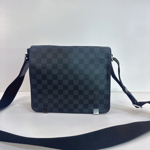 LV/路易威登黑棋盤格小號郵差包單肩包，成色95新