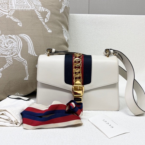 Gucci 古馳 Sylvia 塞爾維亞 中號 白色