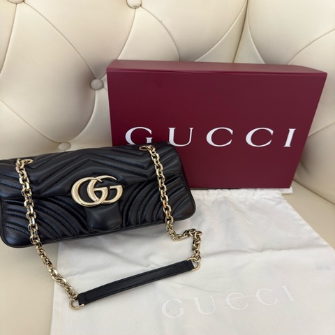 二手GUCCI 黑色亮金色 GG Marmont馬夢小牛皮金鏈肩背包837280
