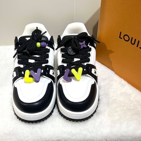 LV Trainer Maxi 黑白胖丁板鞋  8碼（42碼）