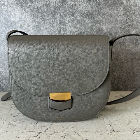 Celine賽琳 Celine Besace Trotteur 灰色粒面馬鞍包  牛皮  尺寸：23*6*20cm