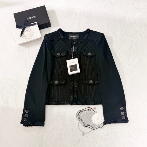 CHANEL 17C 黑色棉質滾邊短外套