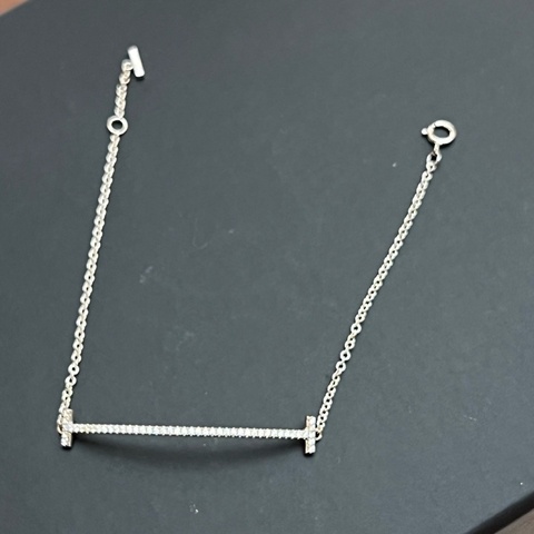 TIFFANY & CO.蒂芙尼 T系列 Smile 銀色滿鑽手鍊 女款