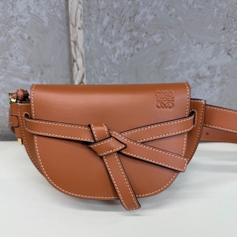 🌷裸包優惠！Loewe 羅意威 Mini Gate馬鞍包 焦糖色