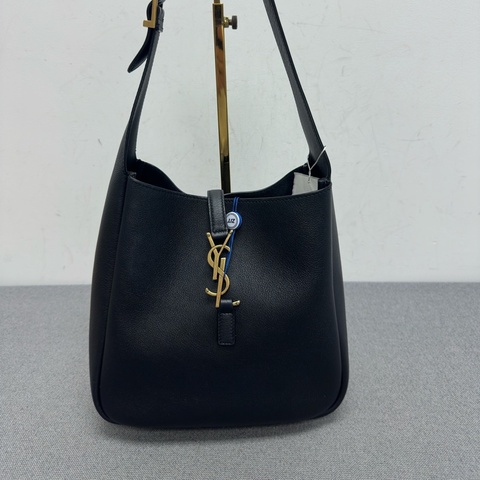 YSL 圣罗兰 黑色水桶包 底长22