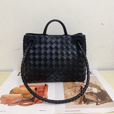 Bottega Veneta 葆蝶家 BV Andiamo 小號黑色編織包