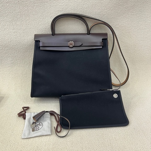 幾乎全新 Hermes 愛馬仕 herbag31 黑色帆布拼皮 烏木色牛皮手柄 銀扣 X刻 尺寸31×25*10
