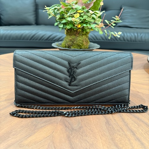 YSL 黑牛皮 Cassandre WOC肩斜背鏈條包